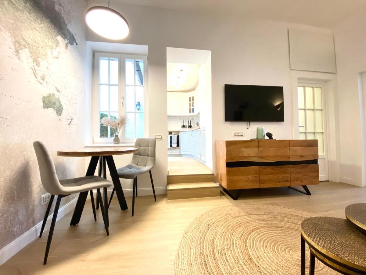 Apartament 10 Council Square Braszów Zewnętrze zdjęcie
